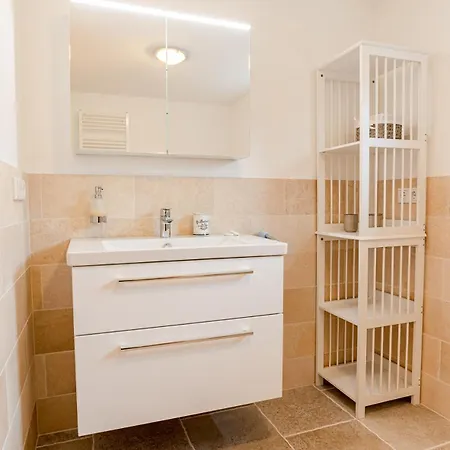 Apartament White House 1