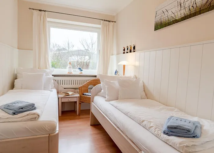 White House 1 * Alkersum